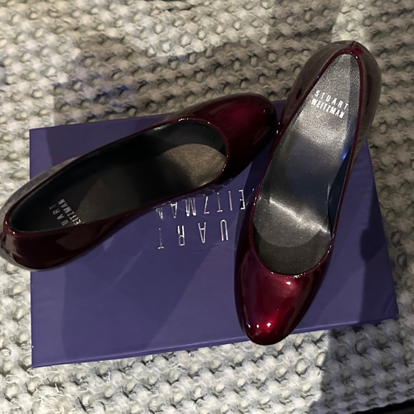 Stuart Weitzman Deep Red Patent Leather Square Heel - Picture 2 of 9
